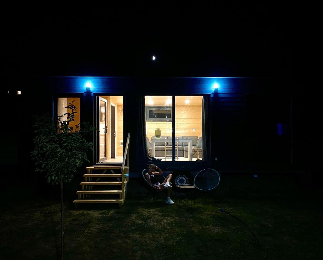 Vila Pixel - Tiny Campus Tîrgu Secuiesc Exteriér fotografie