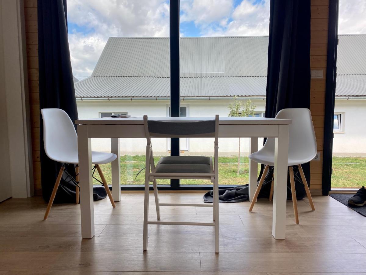 Vila Pixel - Tiny Campus Tîrgu Secuiesc Exteriér fotografie