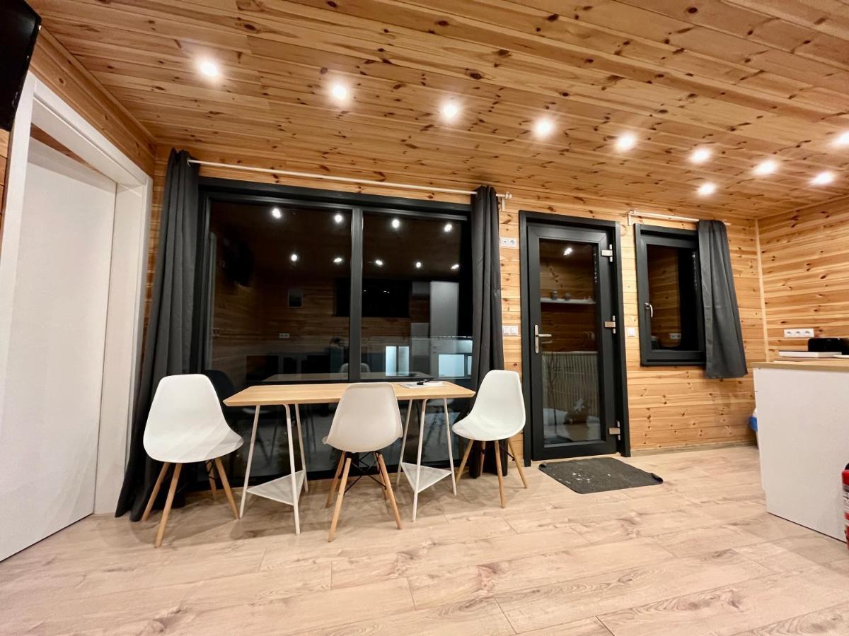 Vila Pixel - Tiny Campus Tîrgu Secuiesc Exteriér fotografie